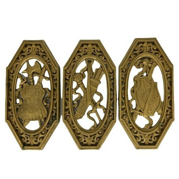 Homco Set Of 3 Vintage Gold Wall Hangings With Armor Sword & Shield Design 1974 - Picture 1 of 8
